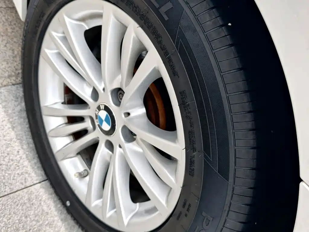 BMW 3 Series — миниатюра 10