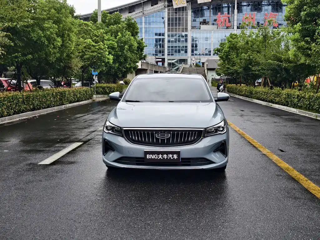 Geely Emgrand — миниатюра 2