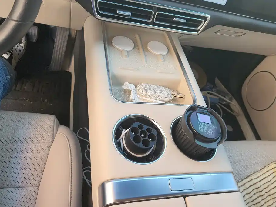 Li Auto Li L9 — миниатюра 16