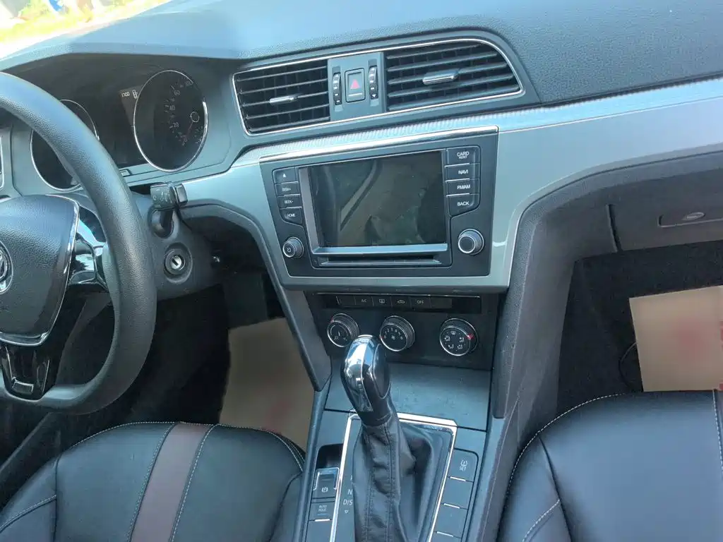 Volkswagen Lamando — миниатюра 12