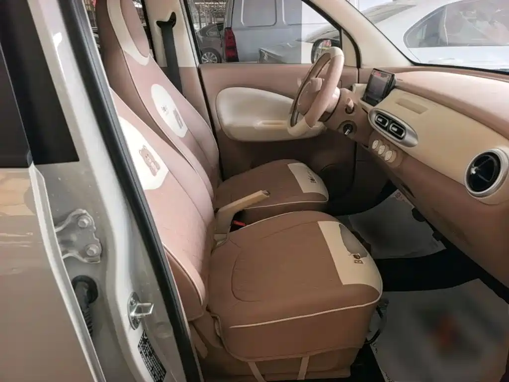 Wuling MINIEV — миниатюра 20