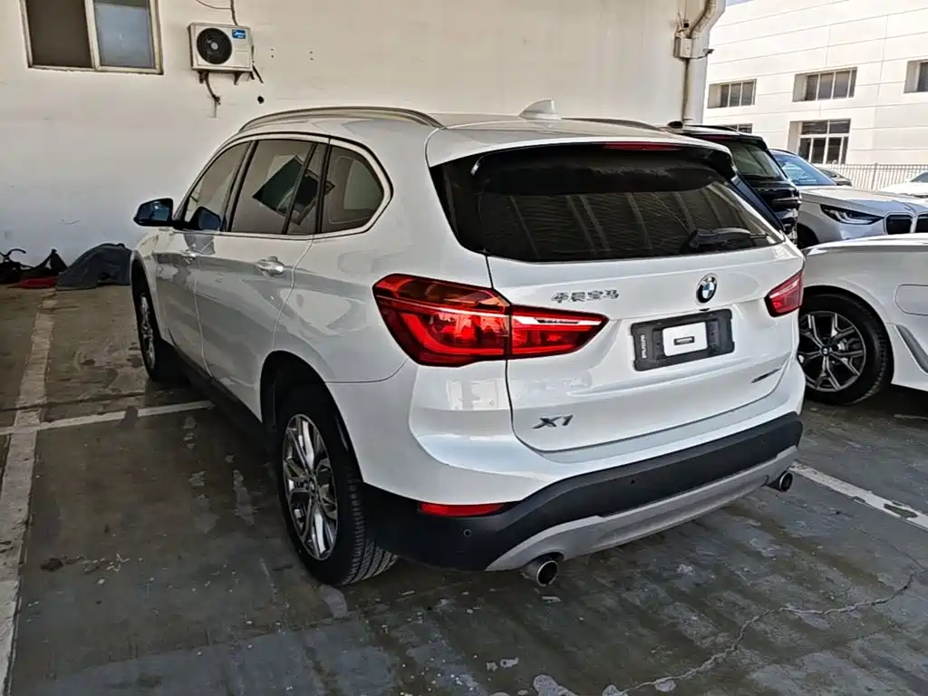 BMW X1 — миниатюра 5