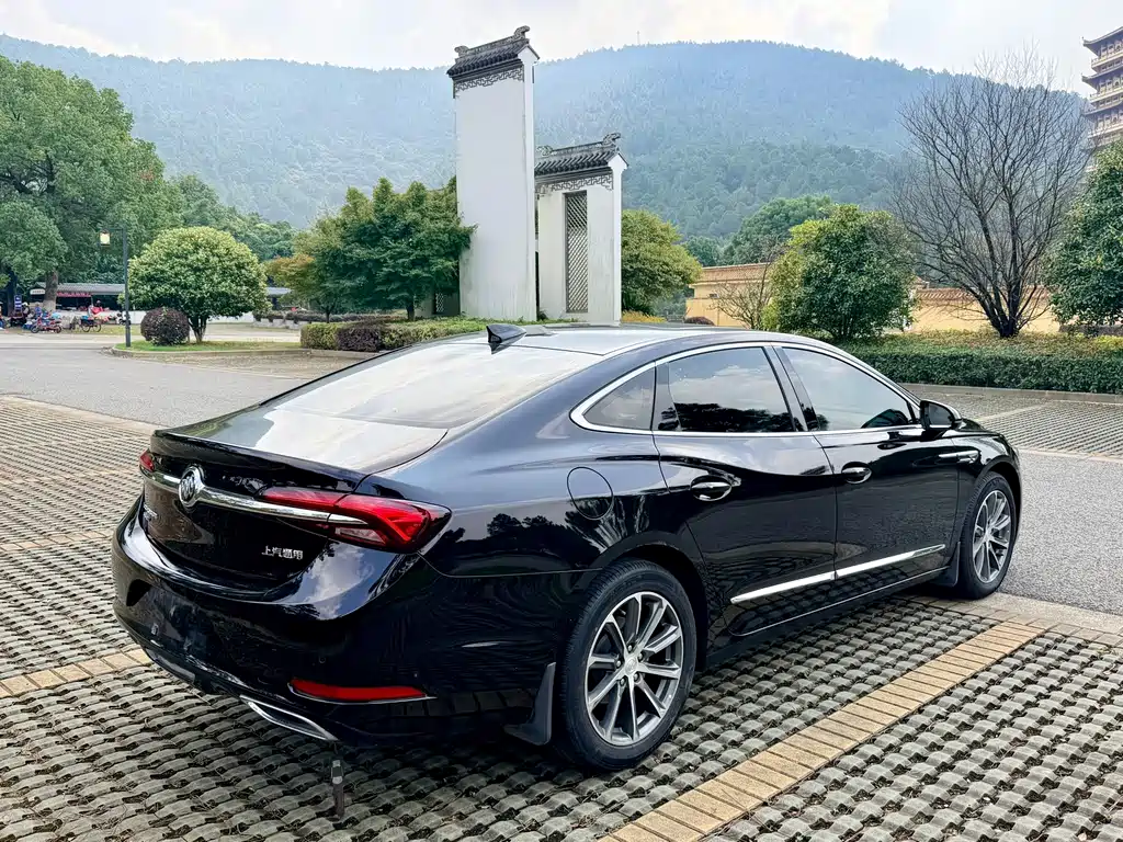 Buick LaCrosse — миниатюра 5