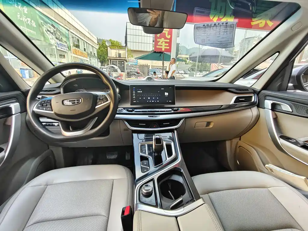 Geely Jia Ji — миниатюра 6