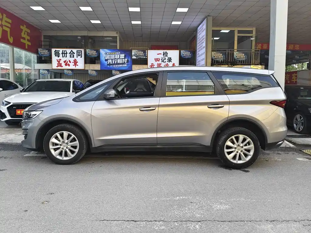 Geely Jia Ji — миниатюра 12