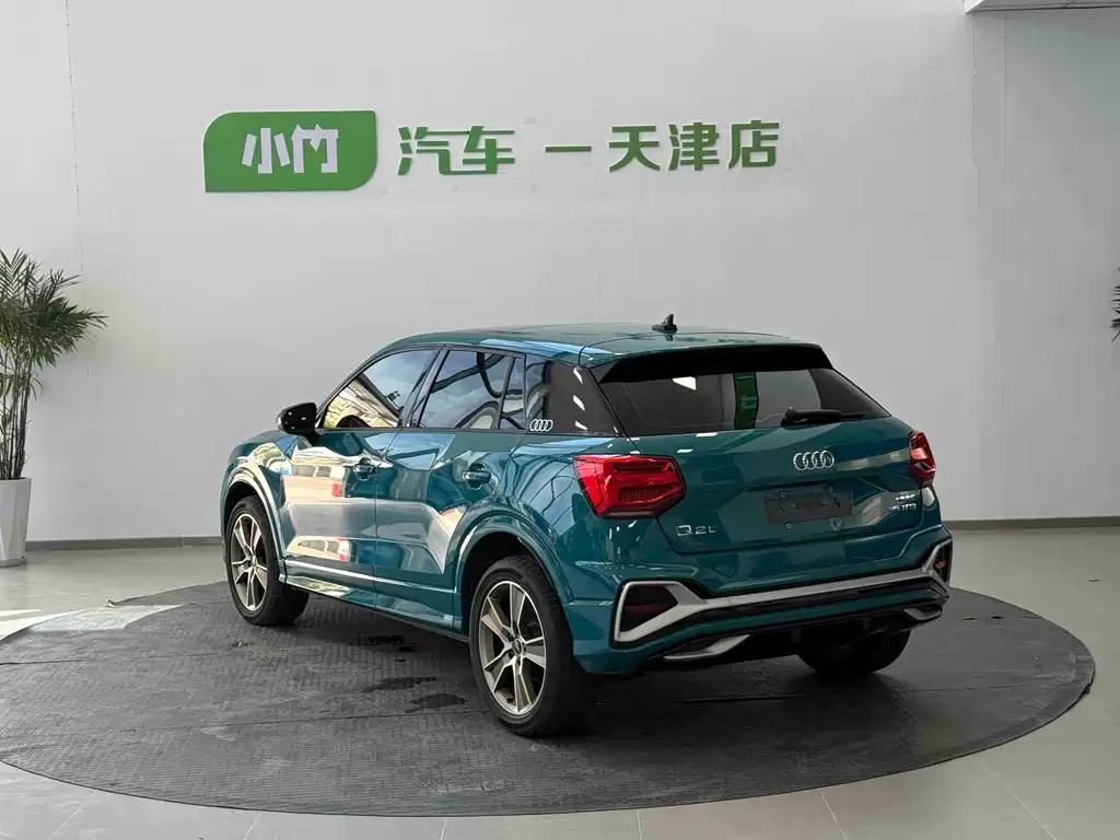 Audi Q2L — миниатюра 3