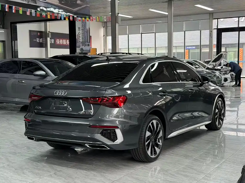 Audi A3 — миниатюра 10