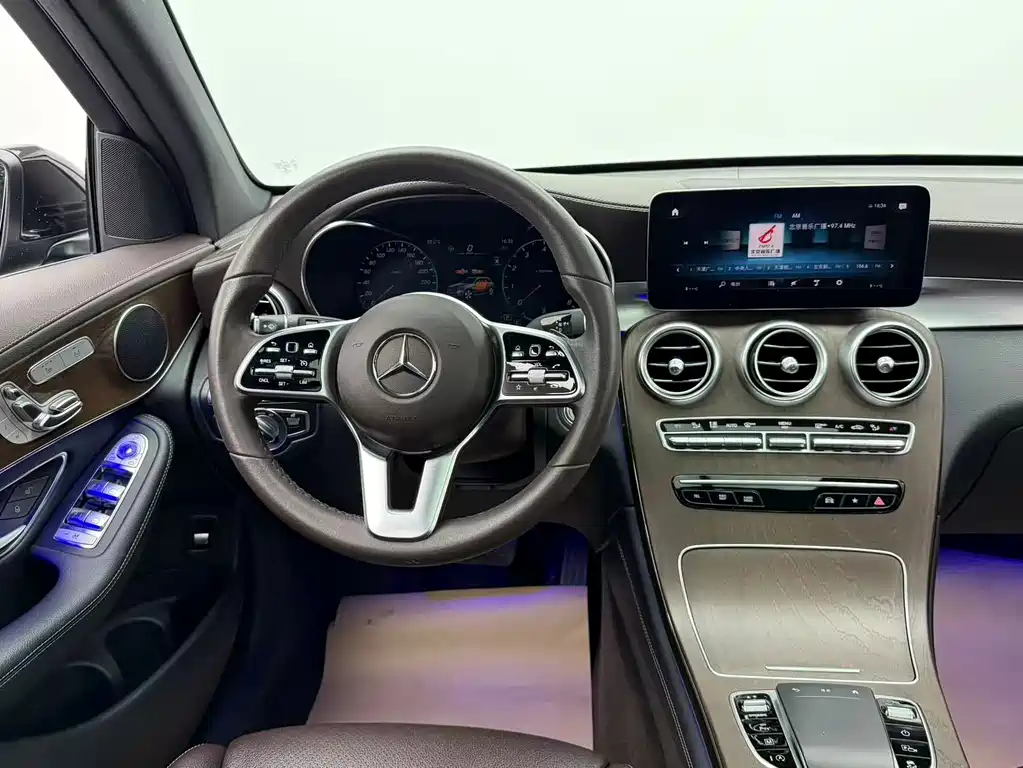Mercedes-Benz GLC — миниатюра 8
