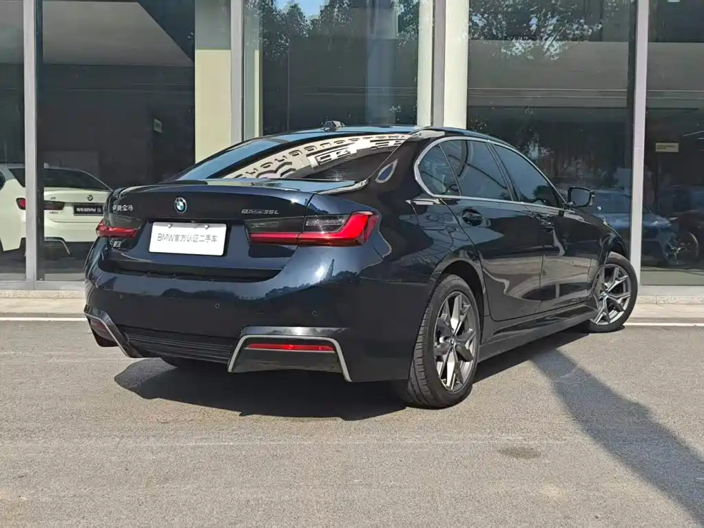 BMW i3 — миниатюра 6