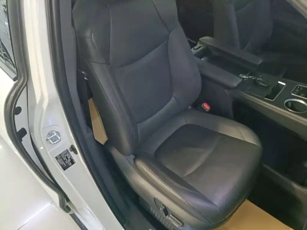 Toyota Sienna — миниатюра 25