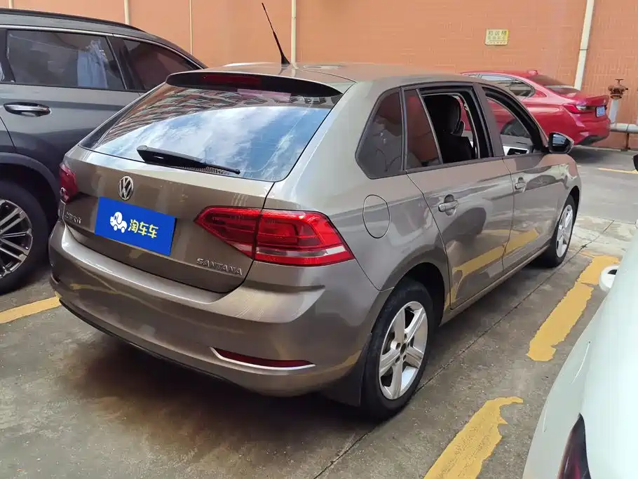 Volkswagen Santana — миниатюра 3