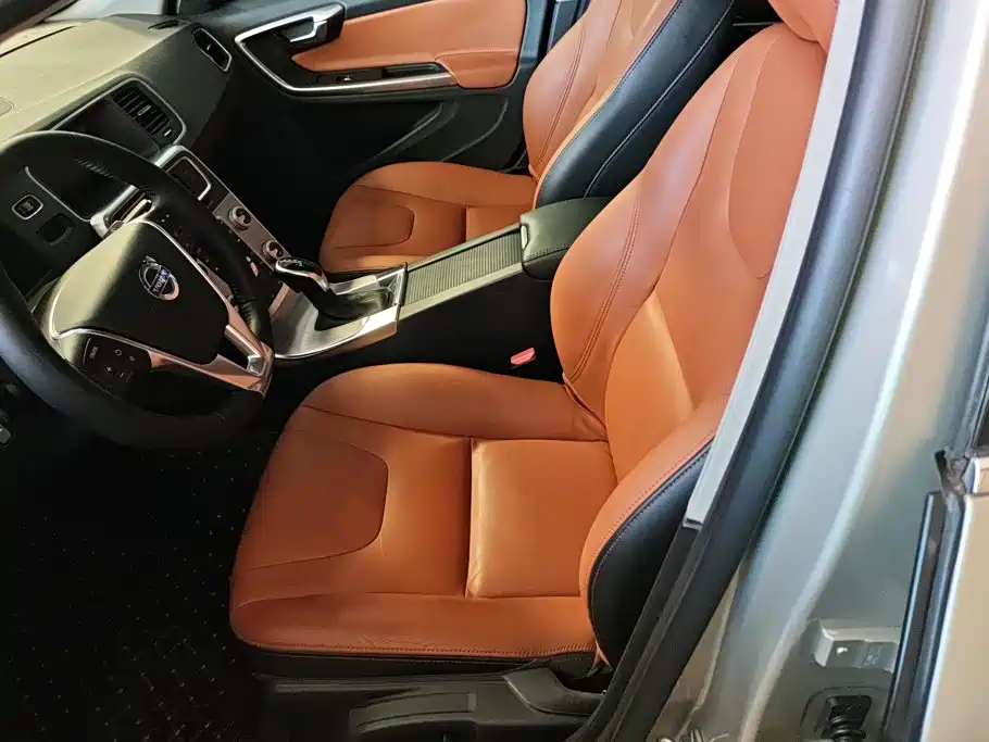 Volvo S60 — миниатюра 9