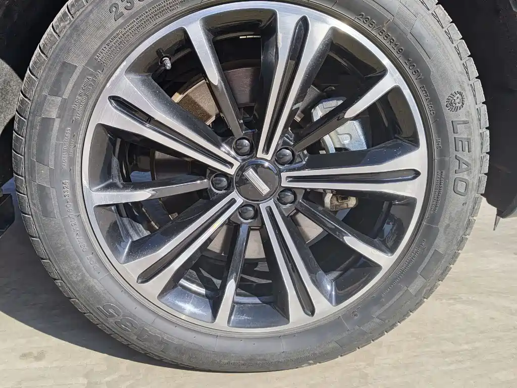 WEI PAI WEI BRAND VV6