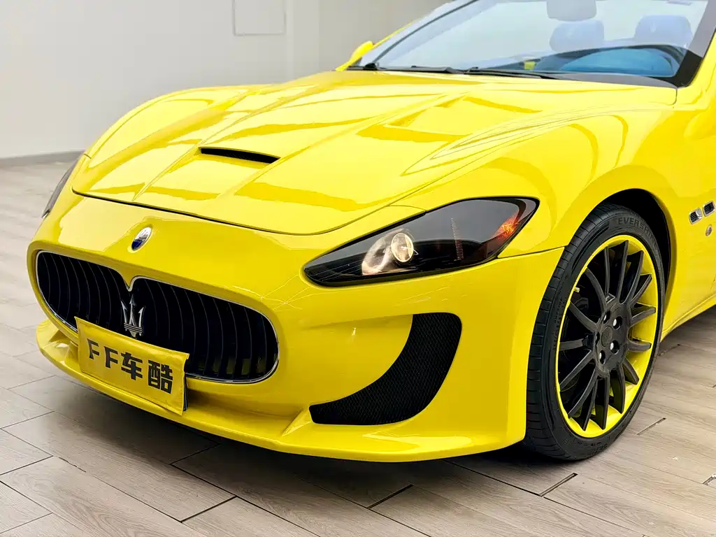 Maserati GranCabrio 2012 4.7L Sport