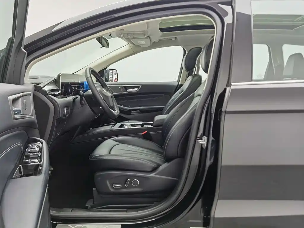 Ford Edge — миниатюра 10