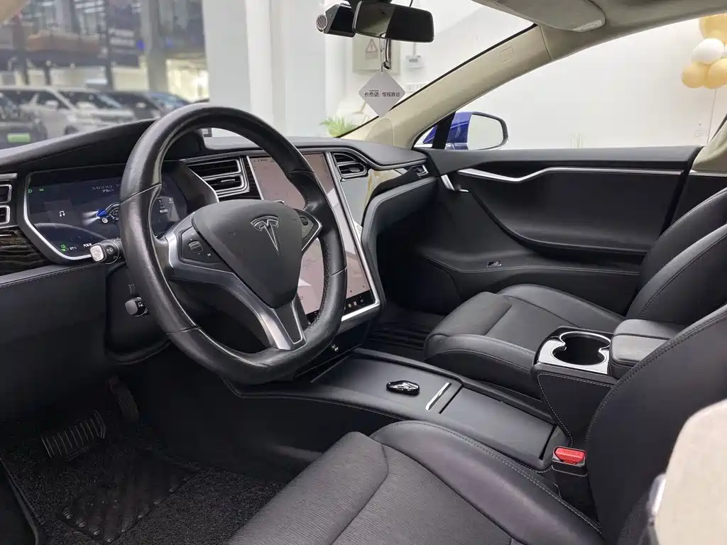 Tesla Model S — миниатюра 27