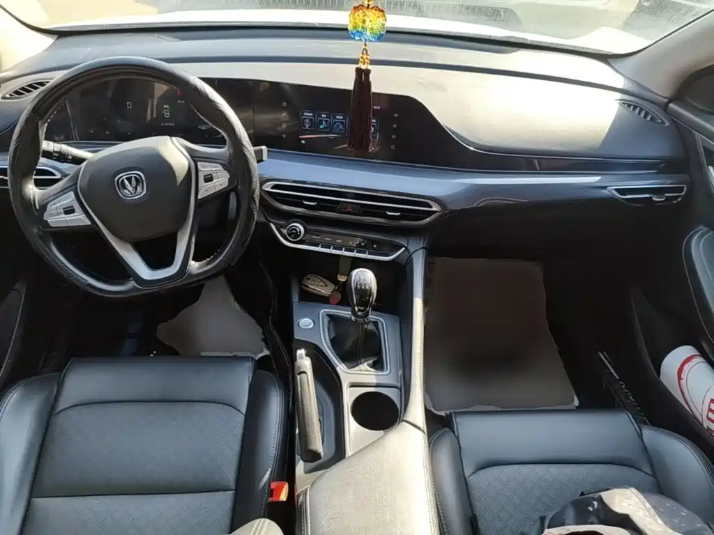 Changan Eado — миниатюра 10
