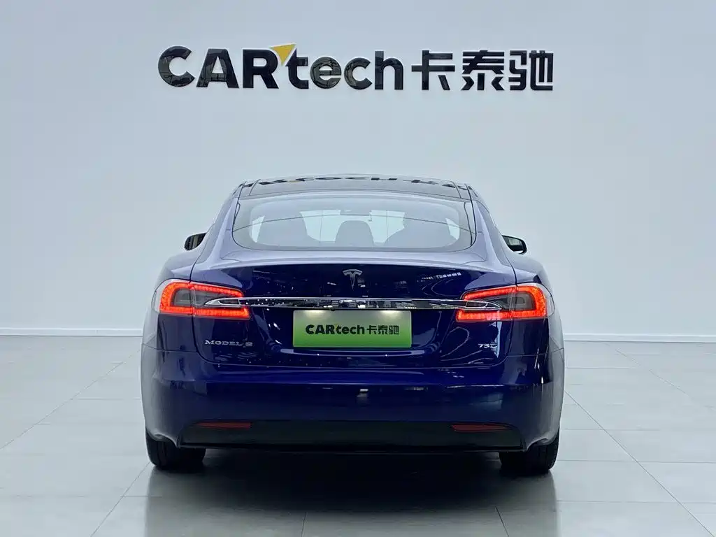 Tesla Model S — миниатюра 5
