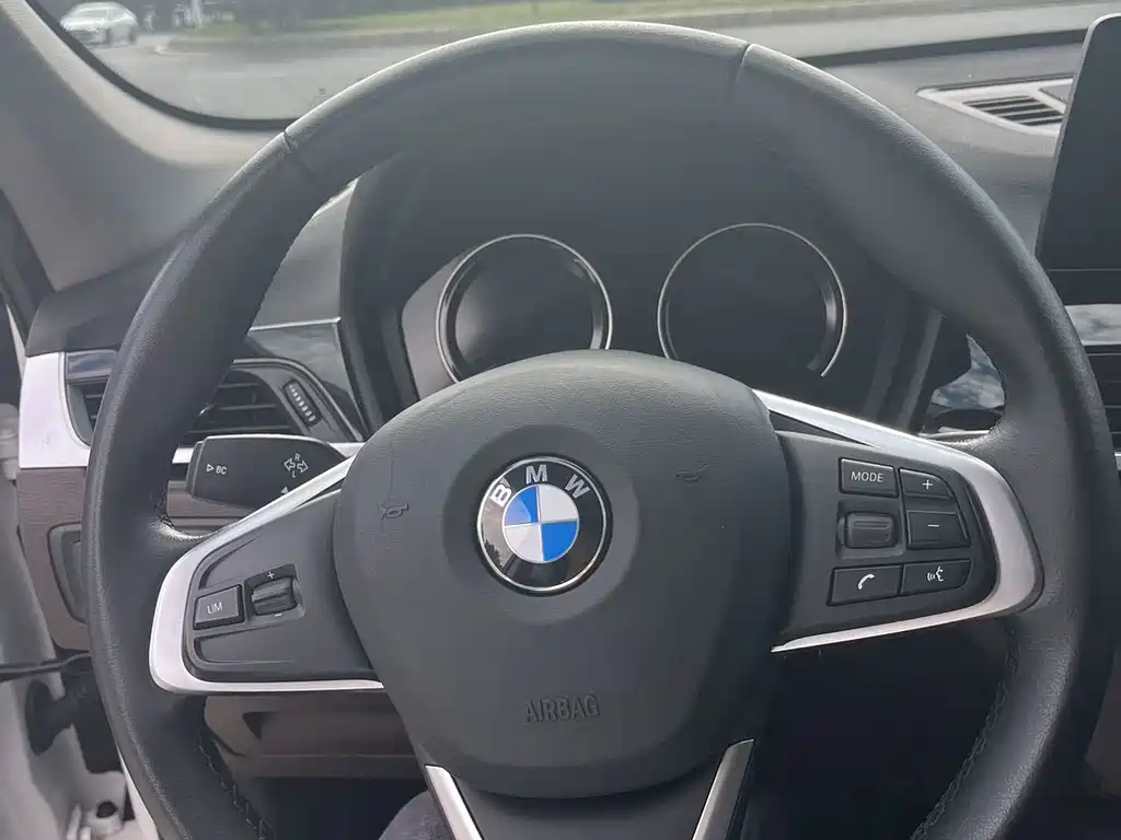 BMW X1 — миниатюра 11