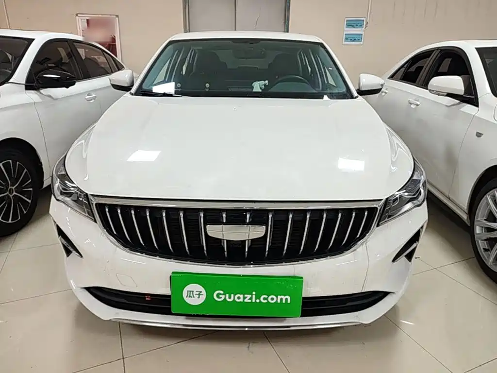 Geely Emgrand 2025 4 1.5L CVT