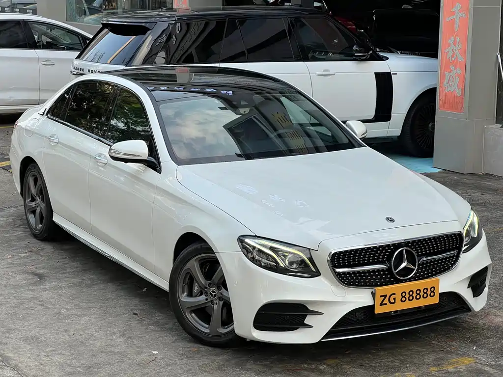 Mercedes-Benz E-Class — миниатюра 3