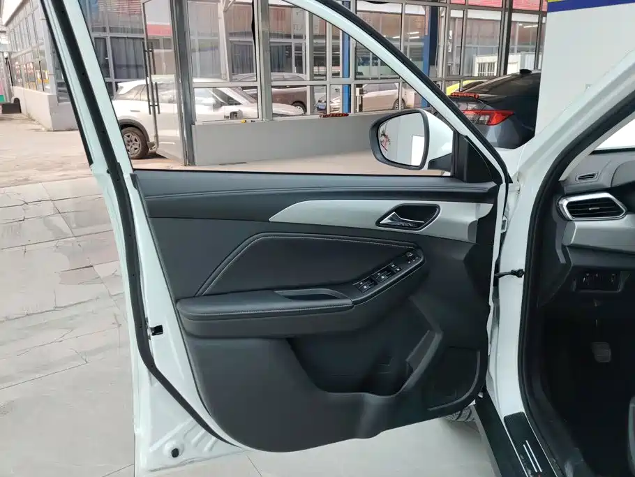 BAIC X3 — миниатюра 7
