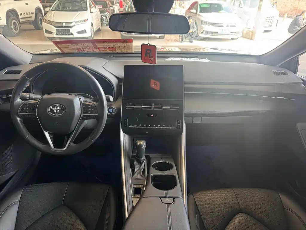 Toyota Avalon — миниатюра 8