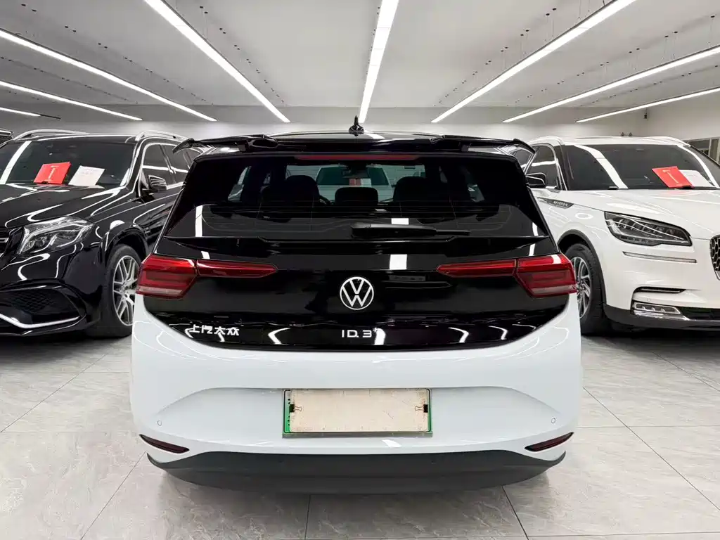 Volkswagen ID.3 — миниатюра 5