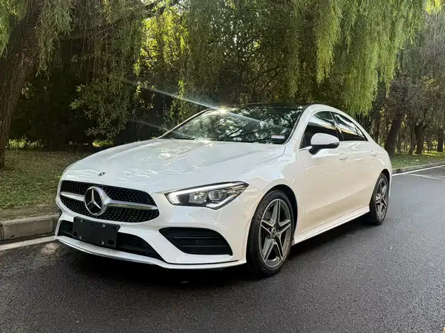 Mercedes-Benz CLA