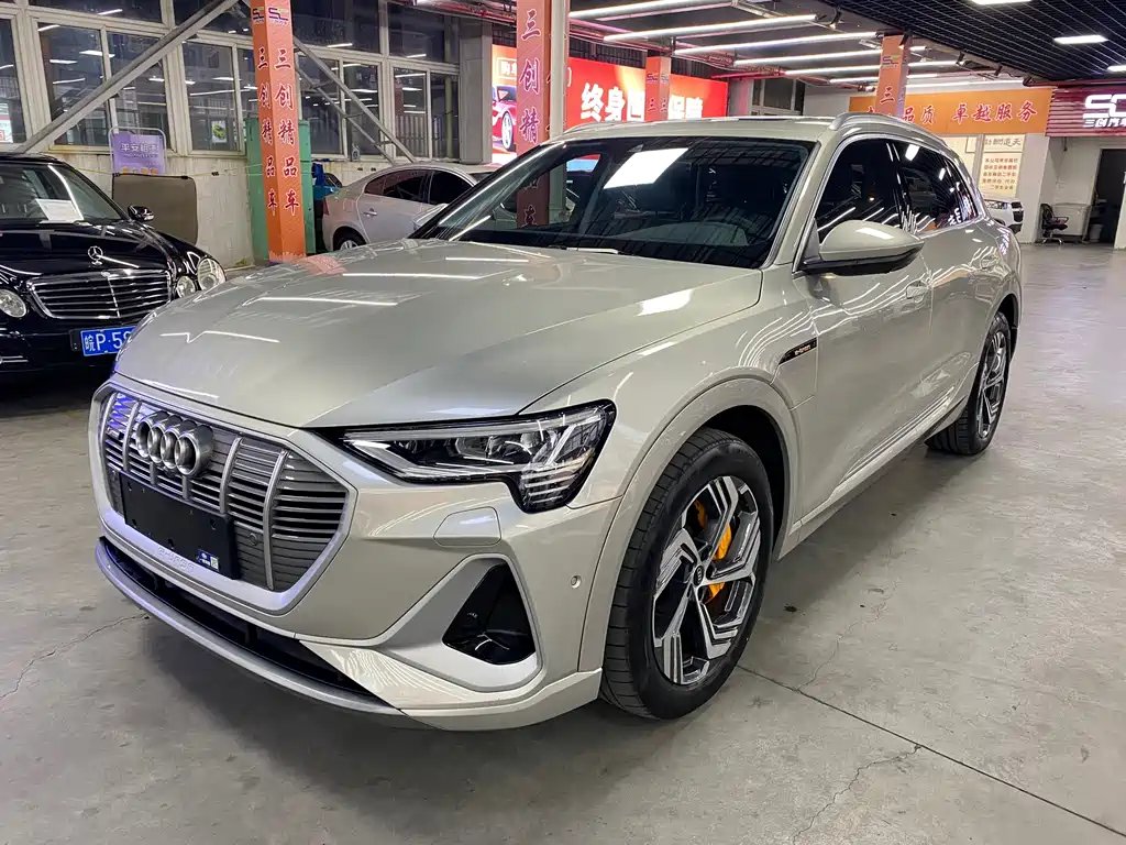 Audi E-tron