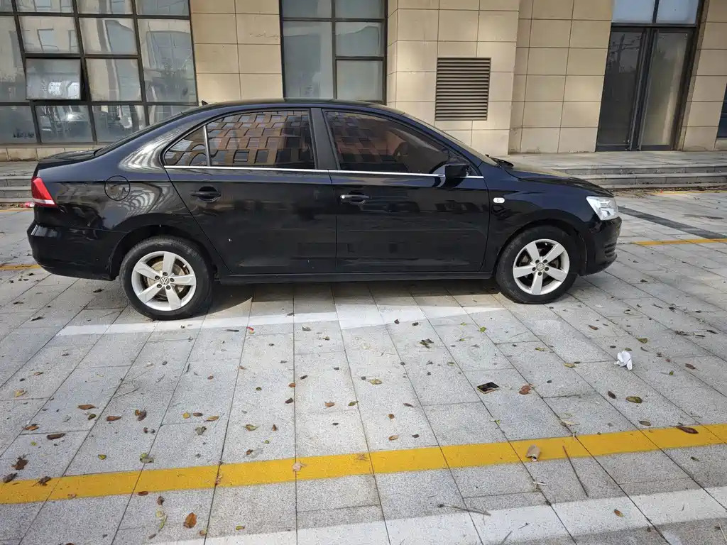 Volkswagen Santana — миниатюра 7