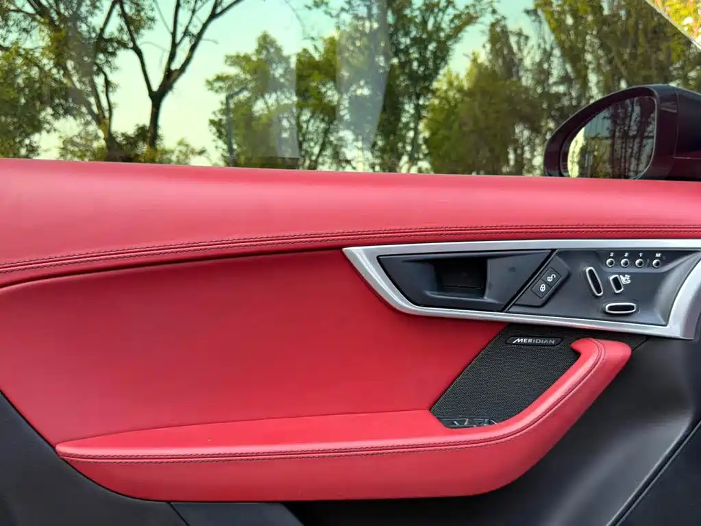Jaguar F-TYPE — миниатюра 11