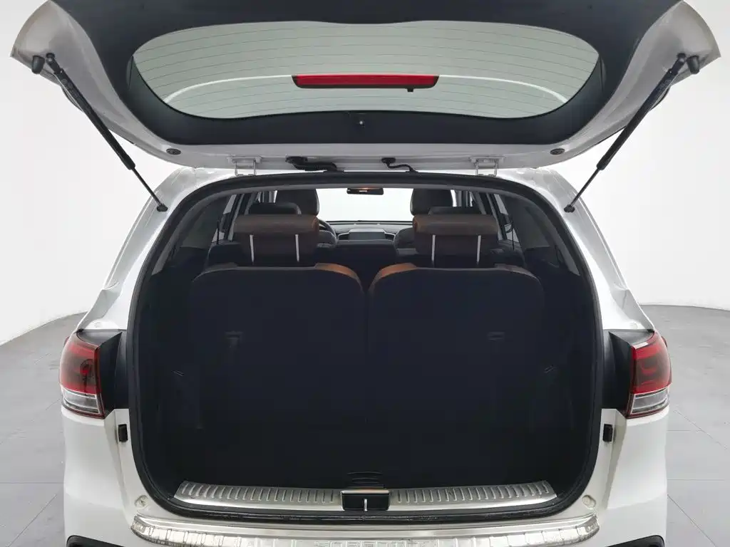 Kia Sorento — миниатюра 16