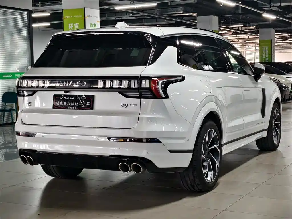 Lynk & Co 09 EM-P 2021 2.0T PHEV Halo мест