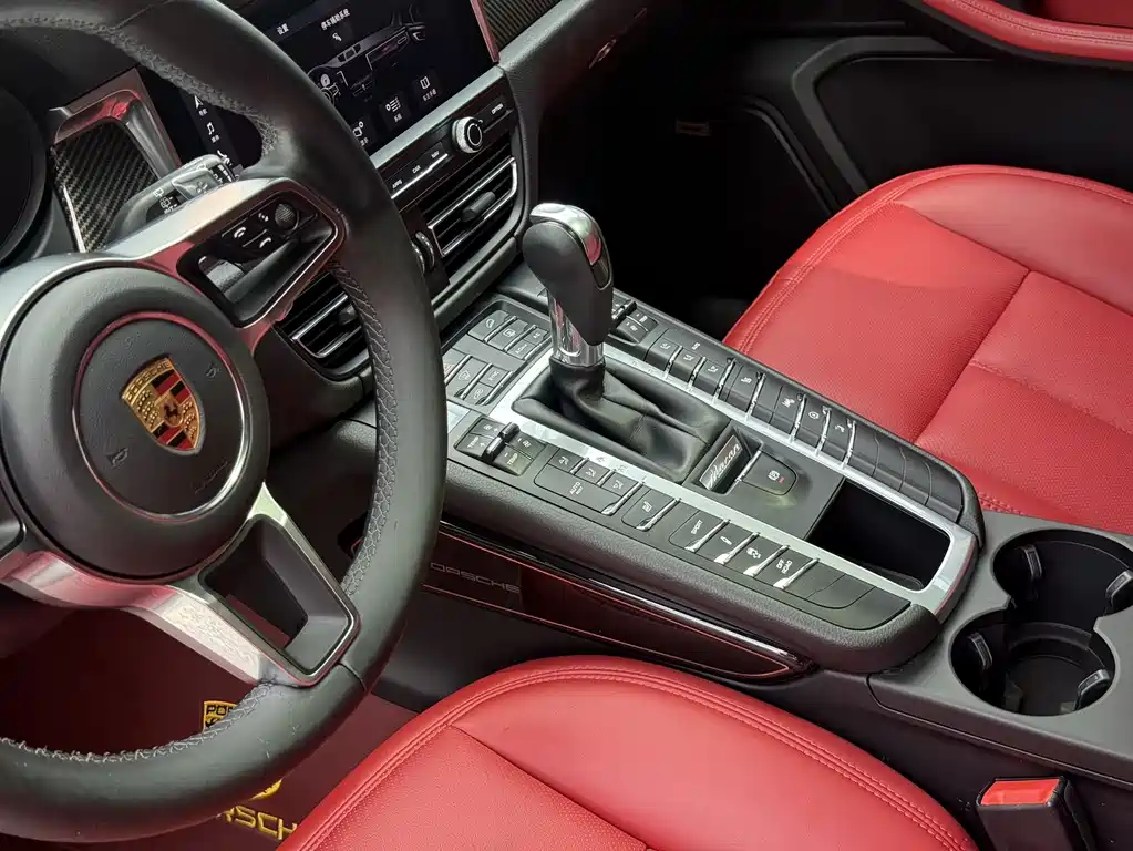 Porsche Macan — миниатюра 12