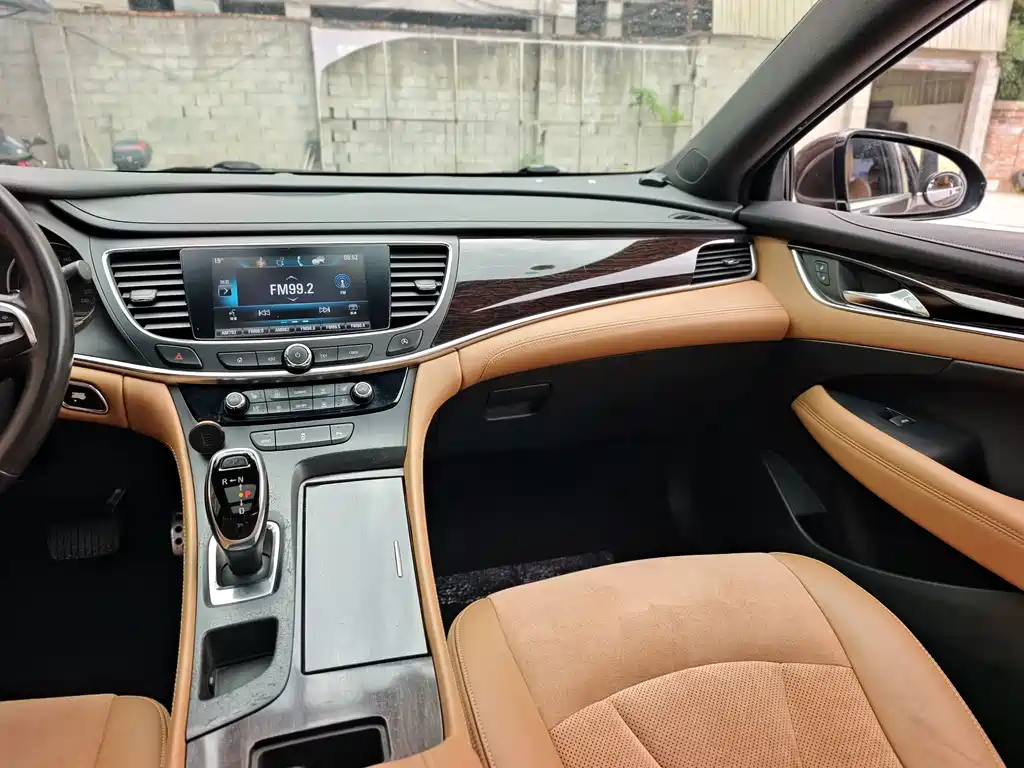 Buick LaCrosse — миниатюра 8