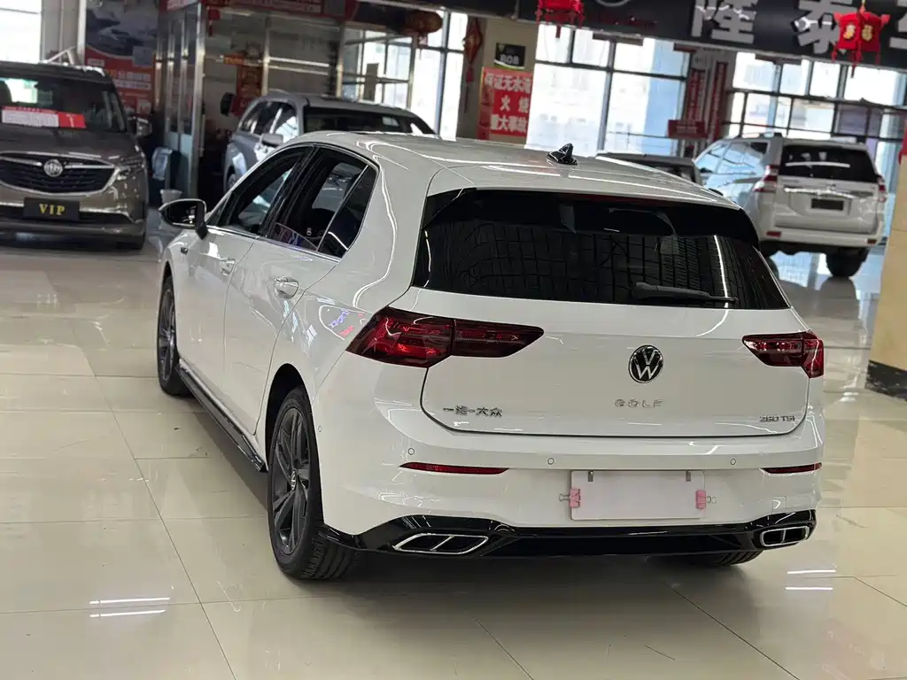 Volkswagen Golf — миниатюра 7