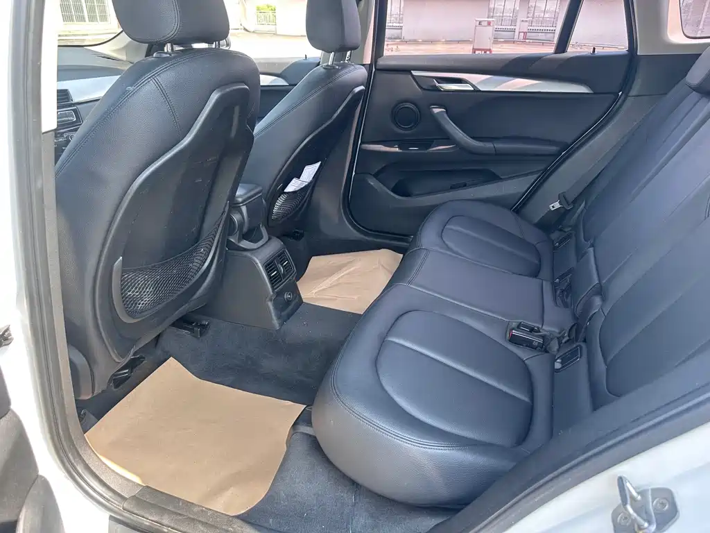 BMW X1 — миниатюра 8