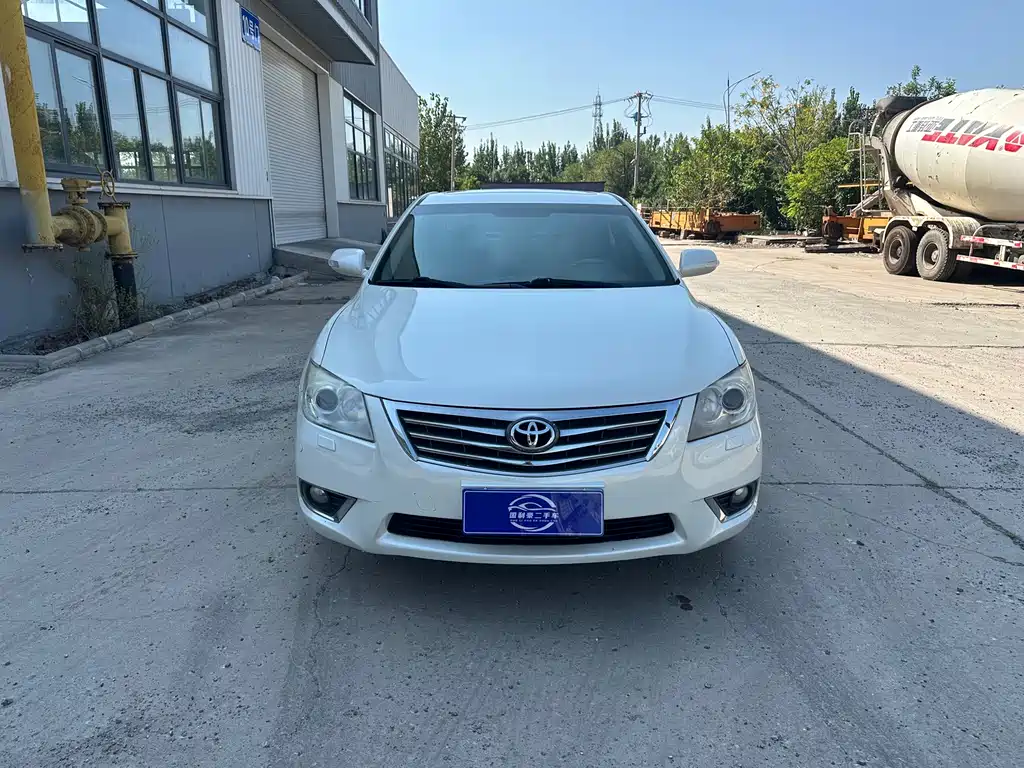 Toyota Camry — миниатюра 2