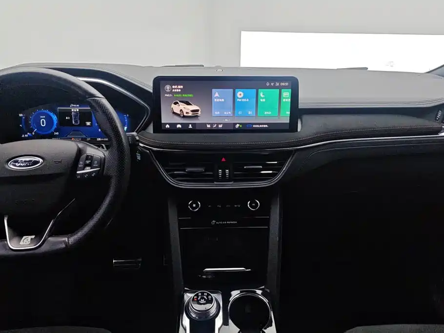 Ford Escape — миниатюра 13