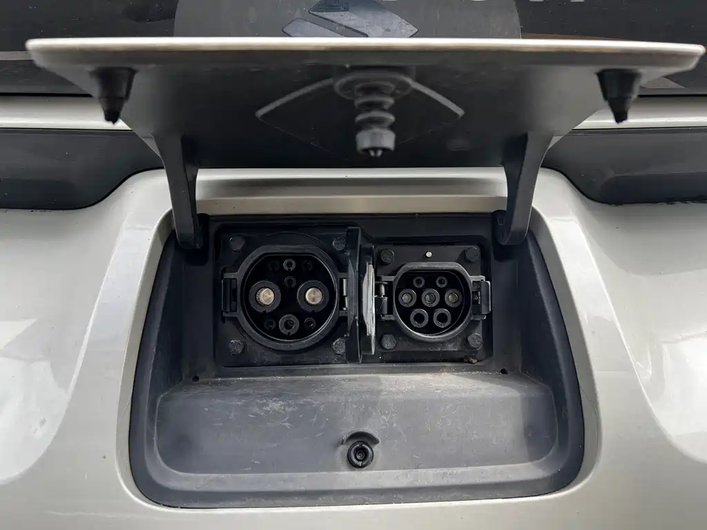 Baojun KiWi EV — миниатюра 10