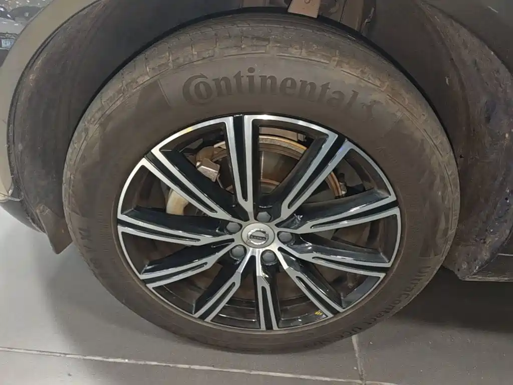 Volvo XC60 — миниатюра 23