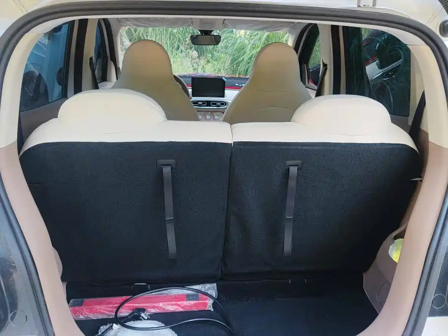 Wuling MINIEV — миниатюра 4