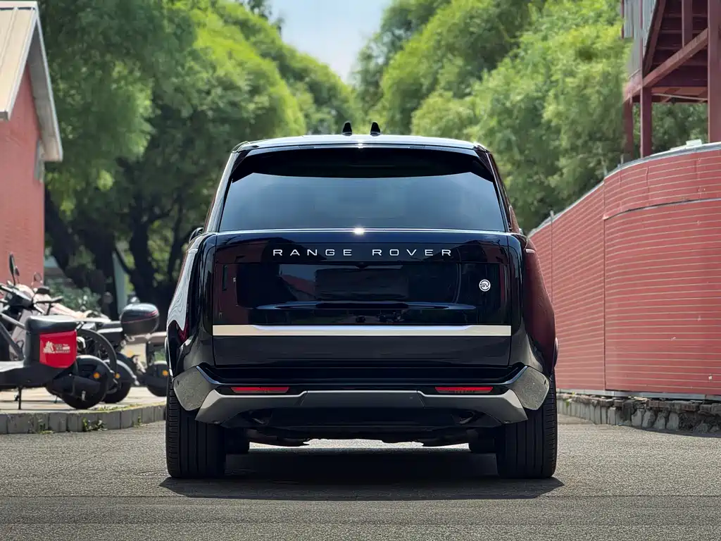 Land Rover Range Rover — миниатюра 17
