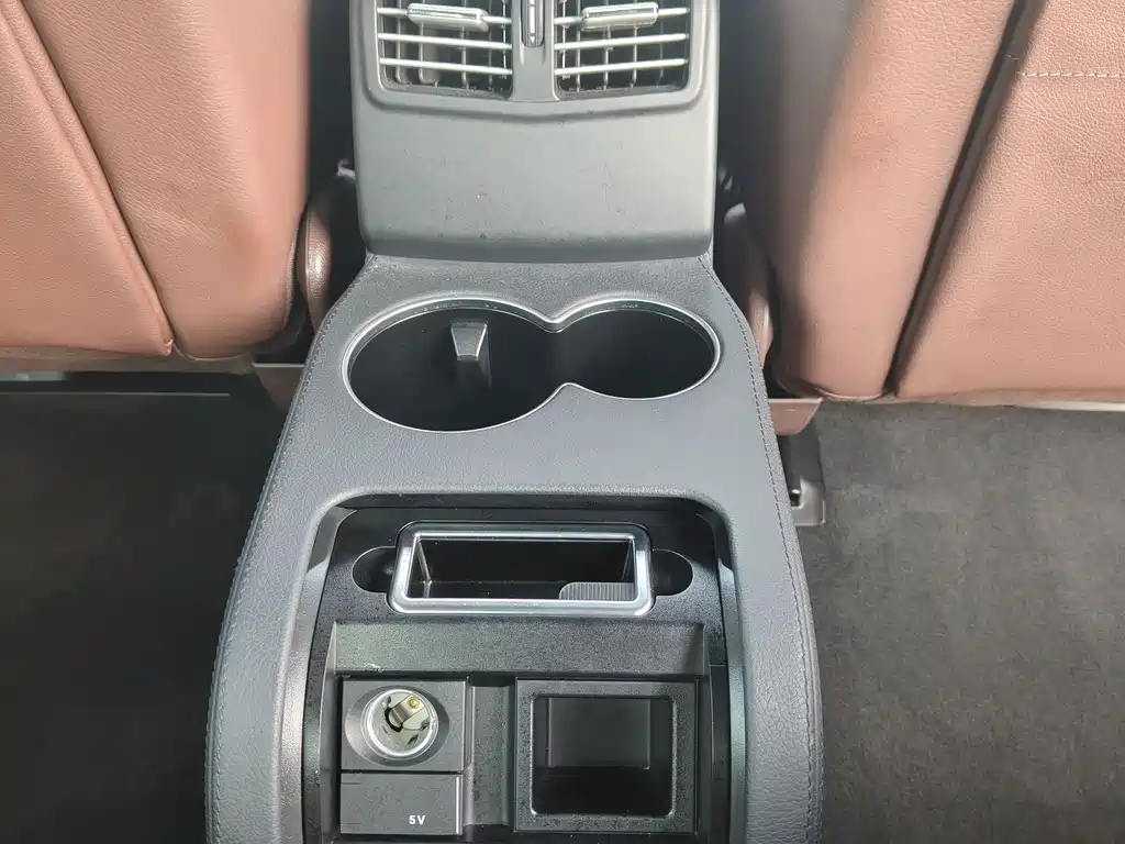 Mercedes-Benz E-Class — миниатюра 18