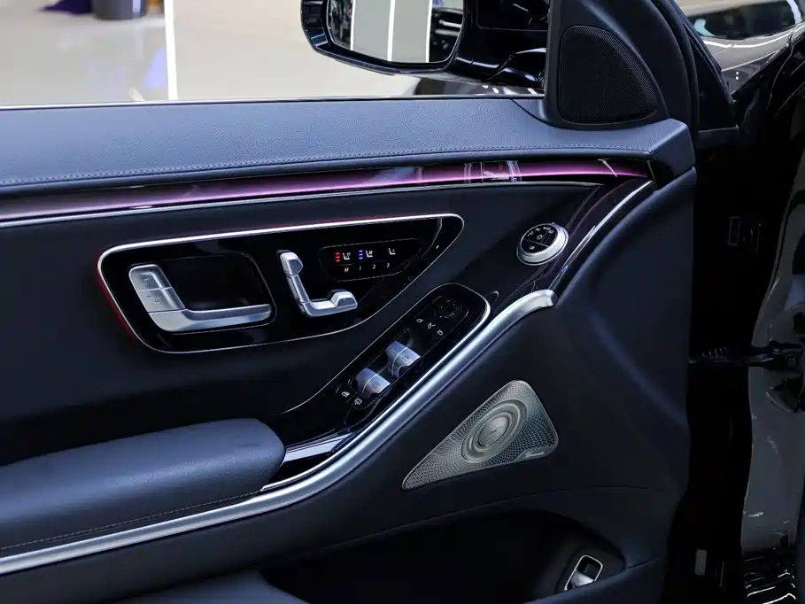 Mercedes-Benz S-Class — миниатюра 18