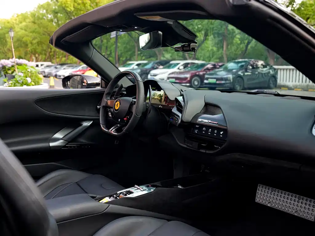 Ferrari SF90 3.9T V8 Spider, фото 16