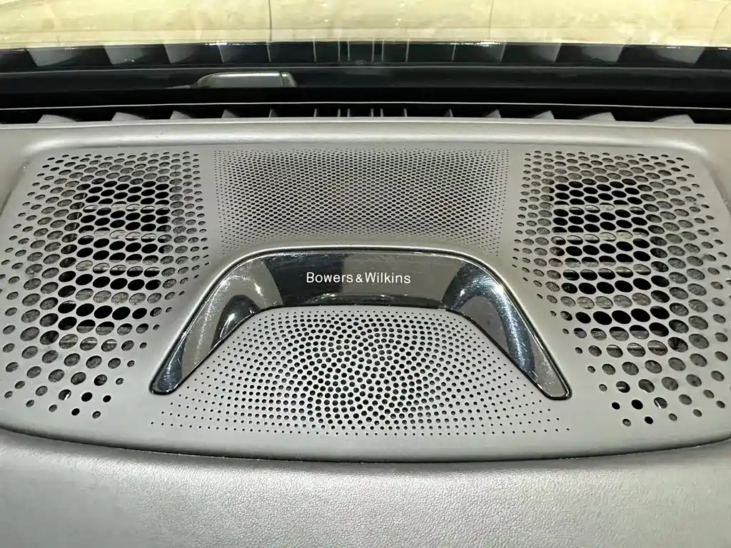 BMW 7 Series — миниатюра 19