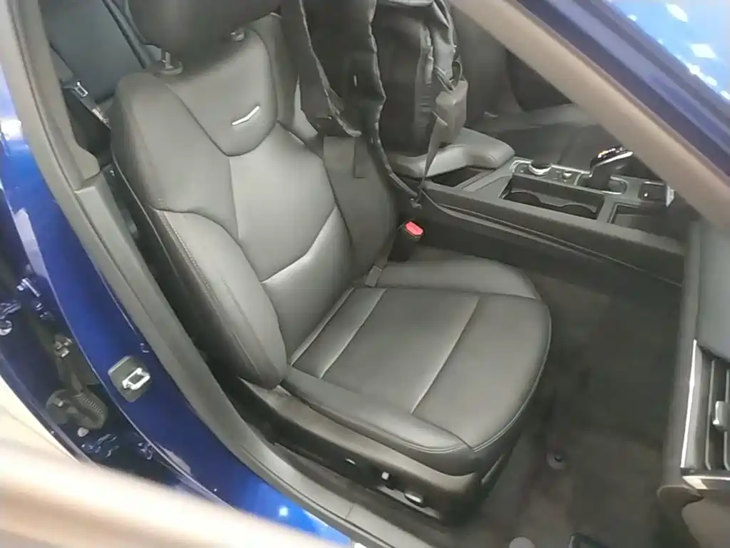 Cadillac CT5 — миниатюра 25