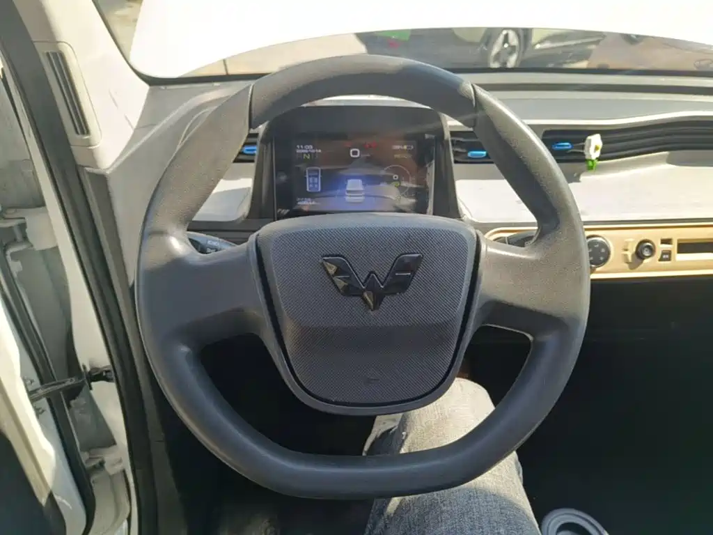 Wuling MINIEV — миниатюра 11